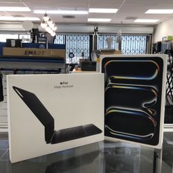 iPad Pro 11” 256GB M4 + Keyboard 