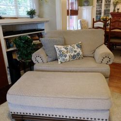 Furniture - 3 Piece Harleson Set