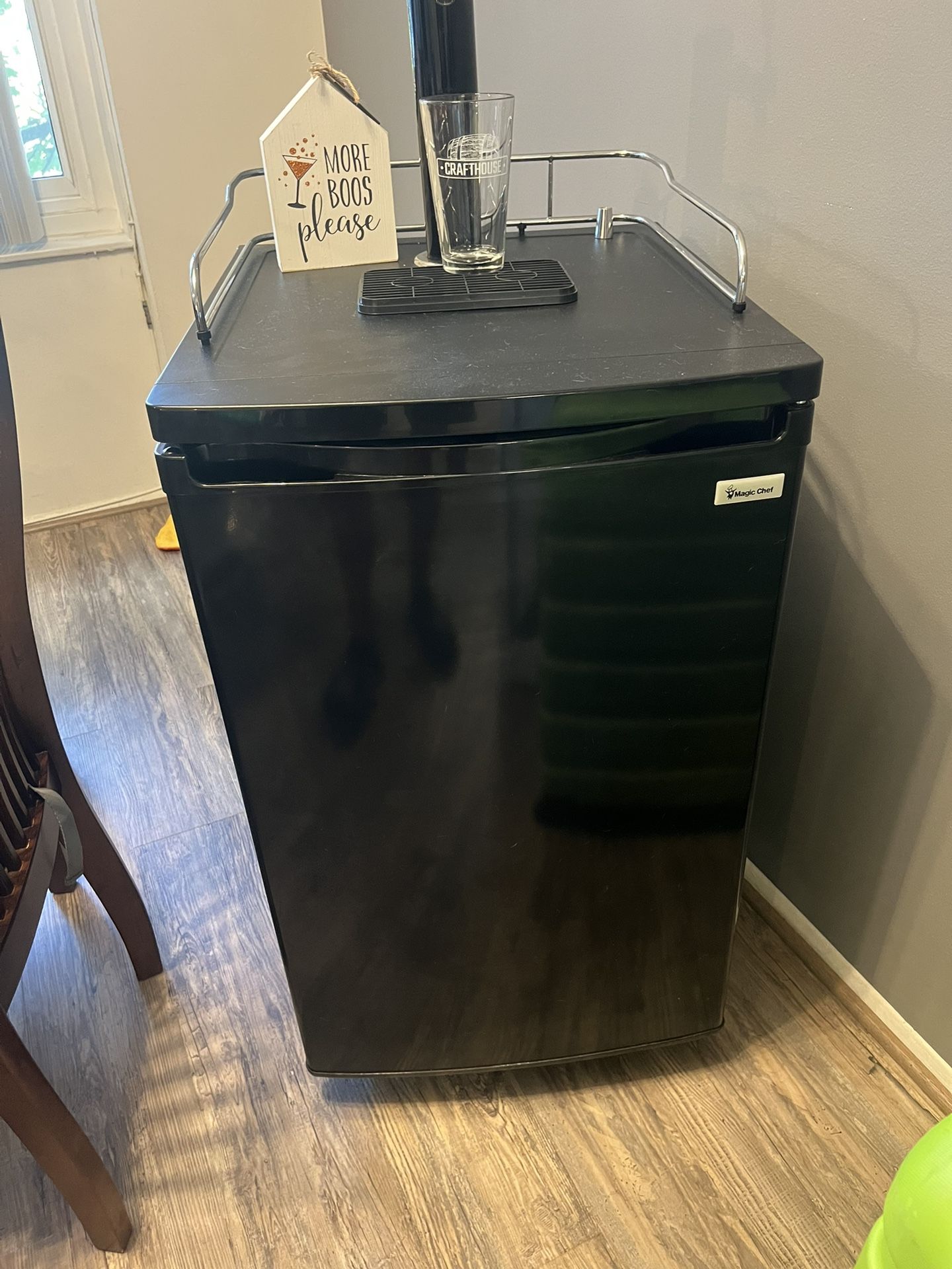 Kegerator Magic Chef (gas Tanks Included)
