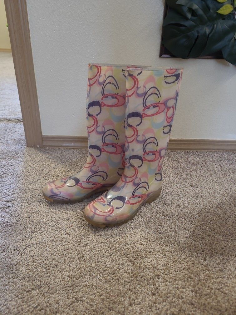Coach Size 5 Rubber Rain Boots