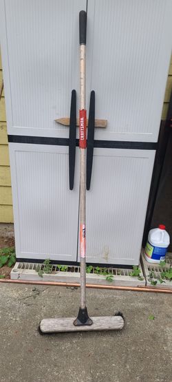 Craftsman Wooden Shop Broom