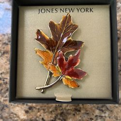 Jones New York Pin