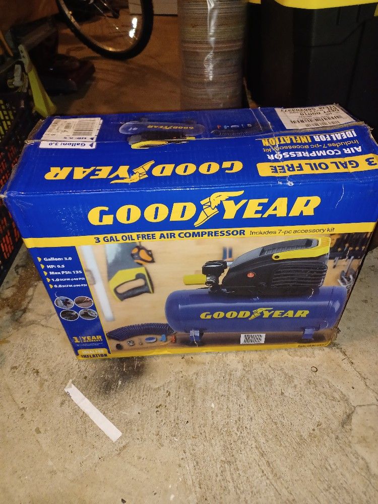 Good Year Air Compressor 3 Gal