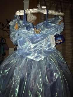 Disney store Cinderella costume size 9/10