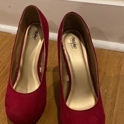 Beautiful Fushia 👠 Heels