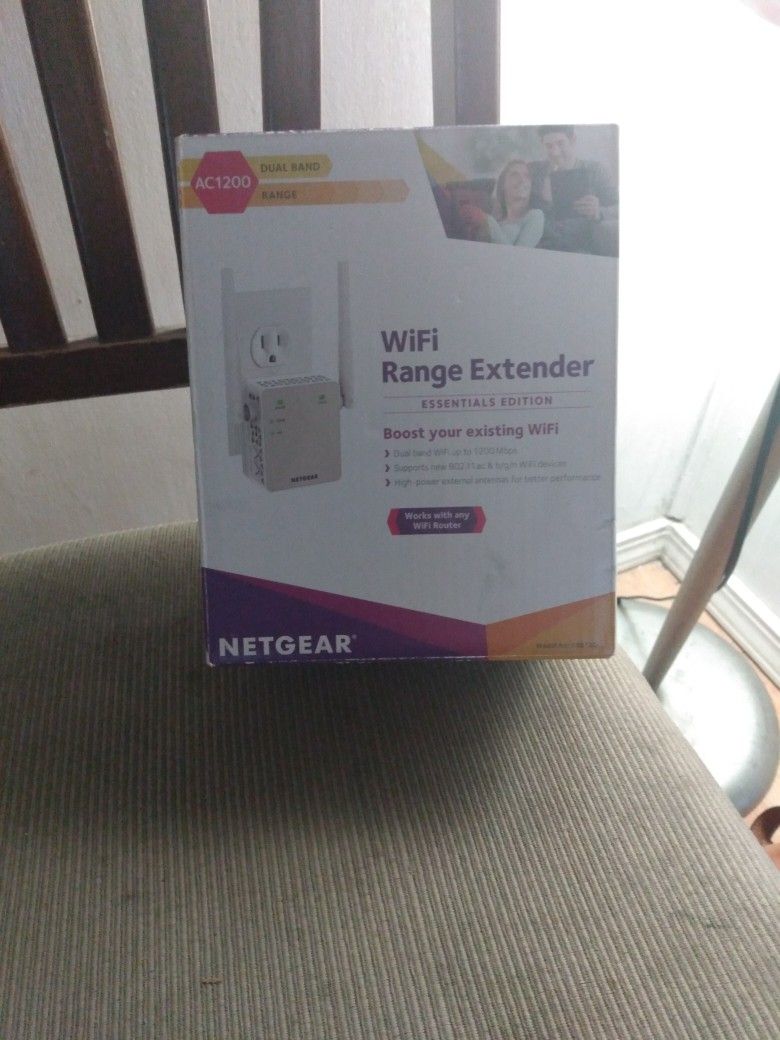 NETGEAR WIFI RANGE EXTENDER AC1200