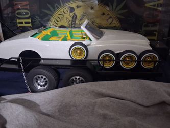 Custom painted redcat monte Carlo body white with gold & silver flakes Custom Interior green with yellow Custom painted Dayton's multiple color to mat