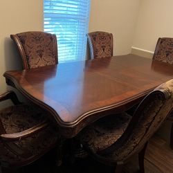 Dining Room Set 