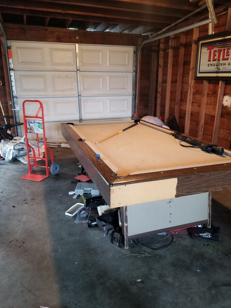 Pool table