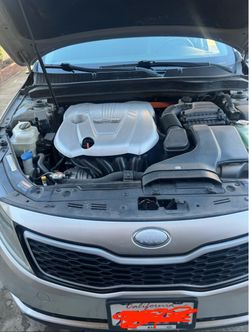 2013 Kia hybrid optima  excellent condition