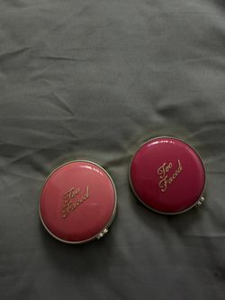 Too faced Blush