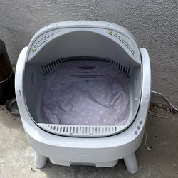 Automatic cat litter box