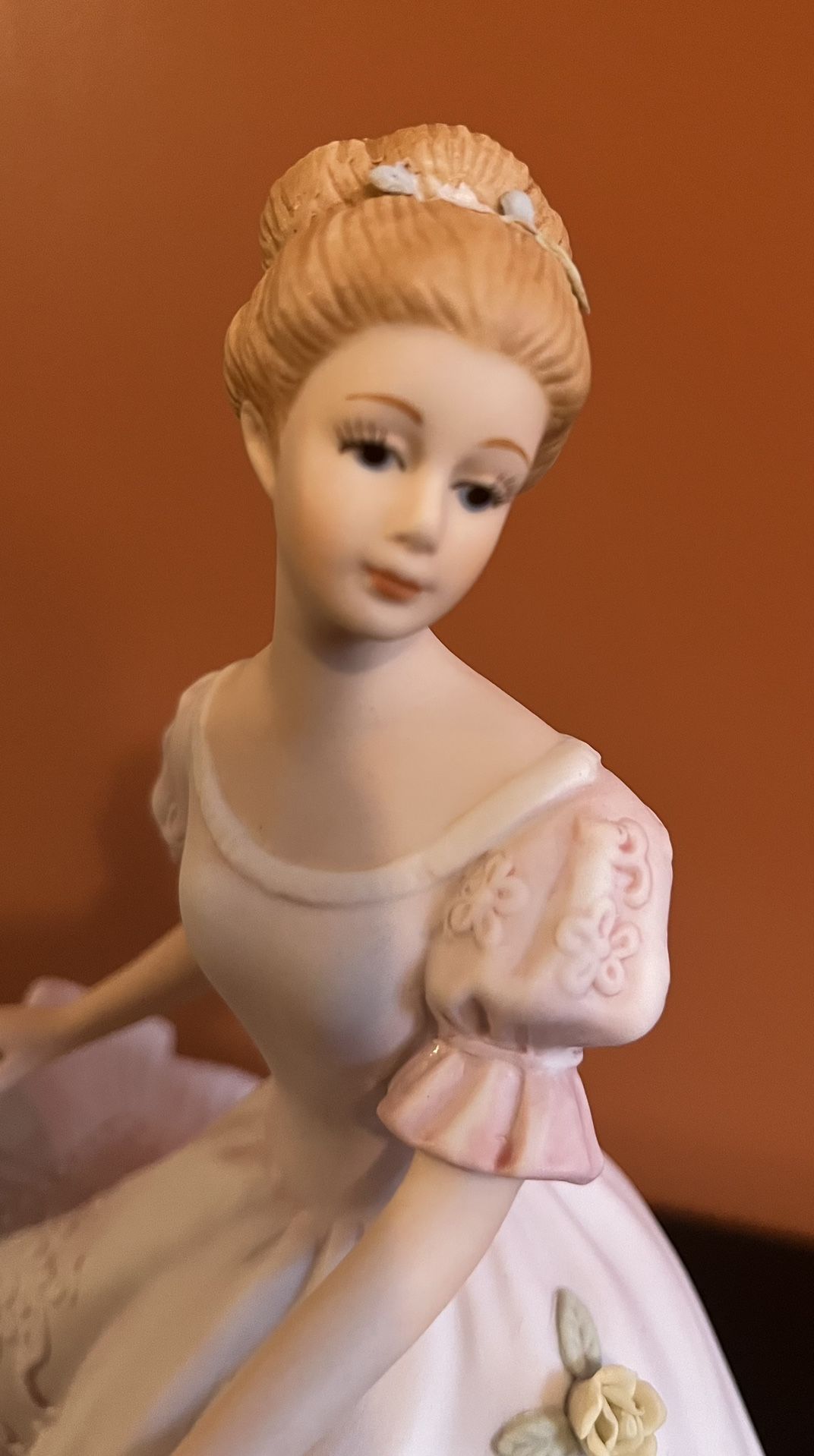Lady Caroline Masterpiece Porcelain Figurine Signed Homco 1993 9.5"