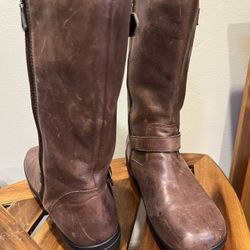 Women’s Boots