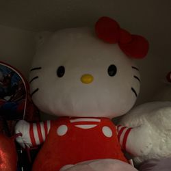 Hello Kitty  Valentine Bear 