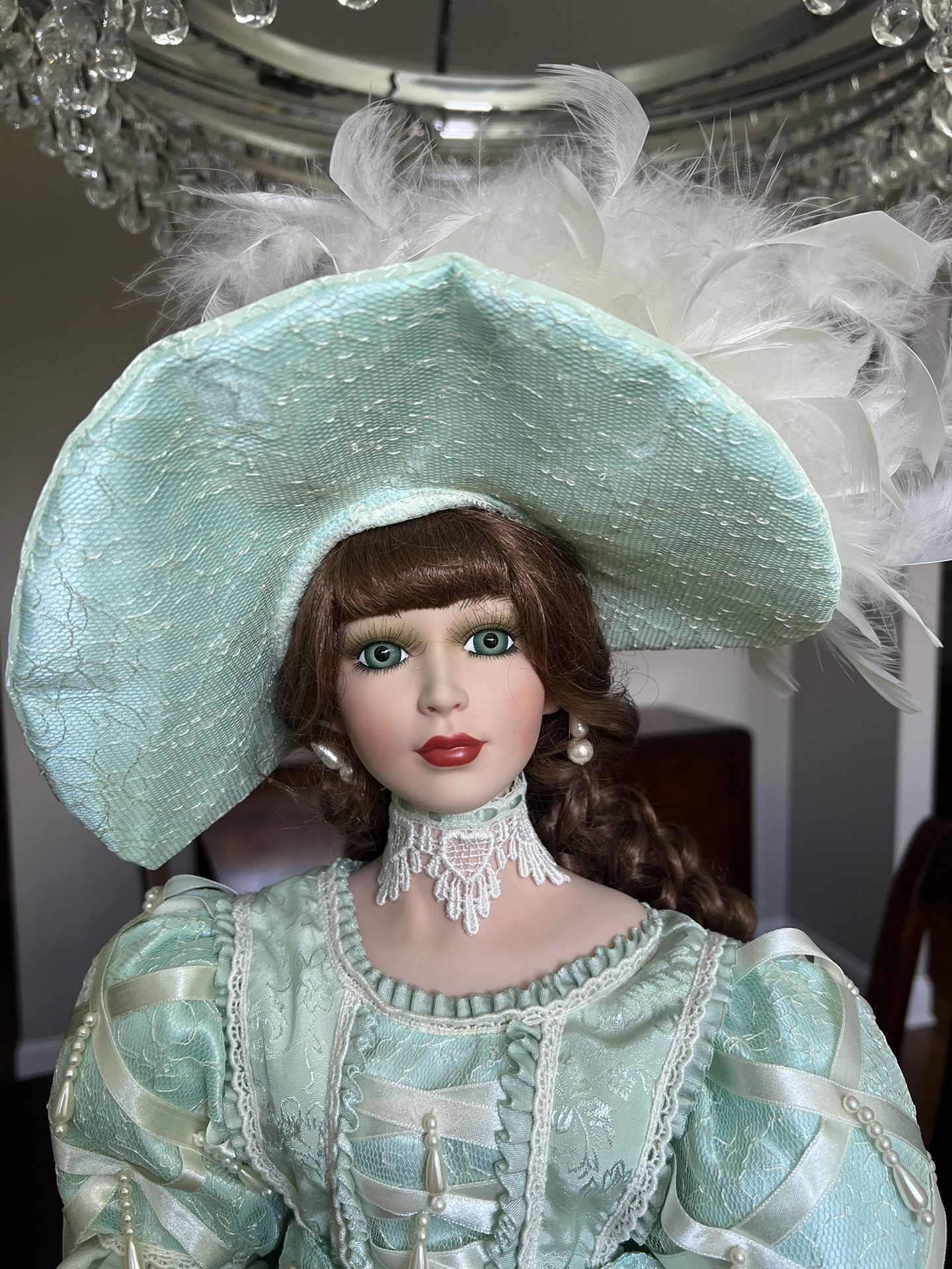 Vintage Signature Collection Designers Gallery Angela Faith 30" Doll Porcelain green Cracker Barrel light green mint and cream. Excellent cond