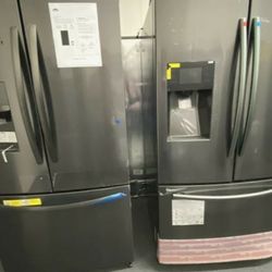 French Door Stainless Steel Samsung Fridge up to 50% Off MSRP