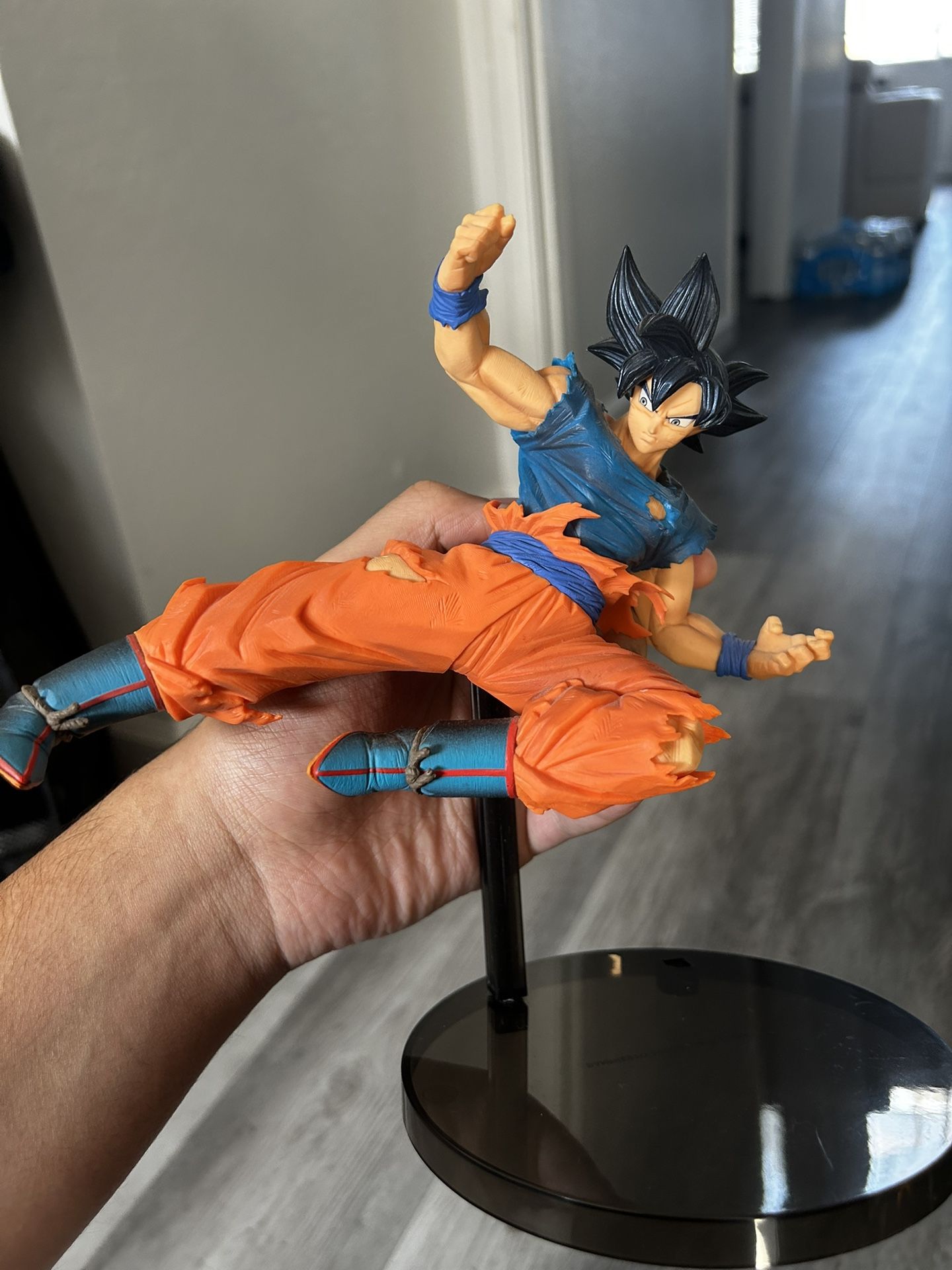goku figure