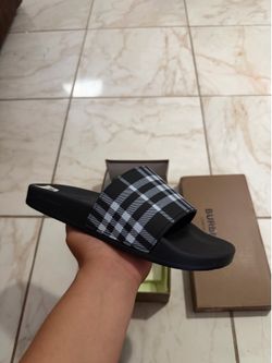 Black BB slides size 9