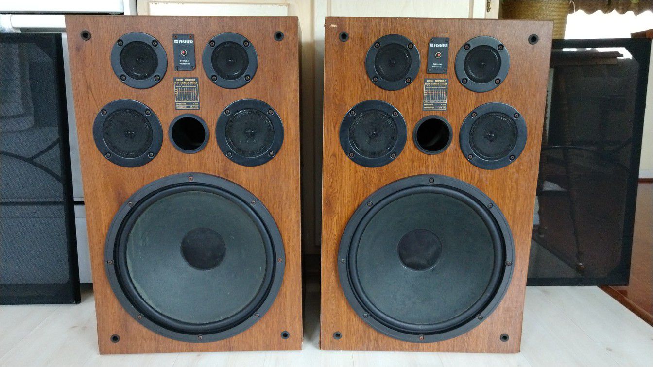 Large Fisher Stereo Speakers