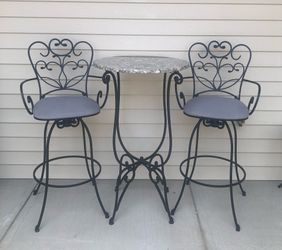 NICE Granite Table & Chairs