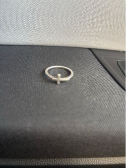 Jamesavery cross ring size 8 $40