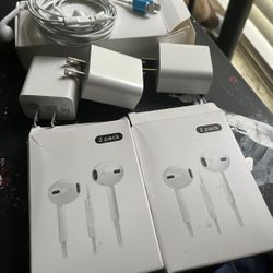 3 Fast Chargers + Box And Headphones Send Offer