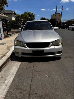2002 Lexus IS300