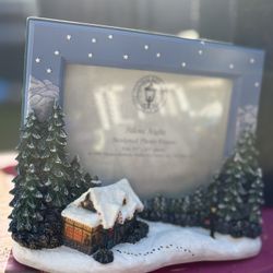 Thomas Kinkade Painter Of Light - Sculpted Photo Frame