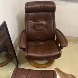 Ekornes Prince Antique Lounge Chair