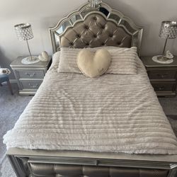 Queen Bed Set 6 Piece 