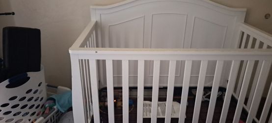 Cuna grande de bebe