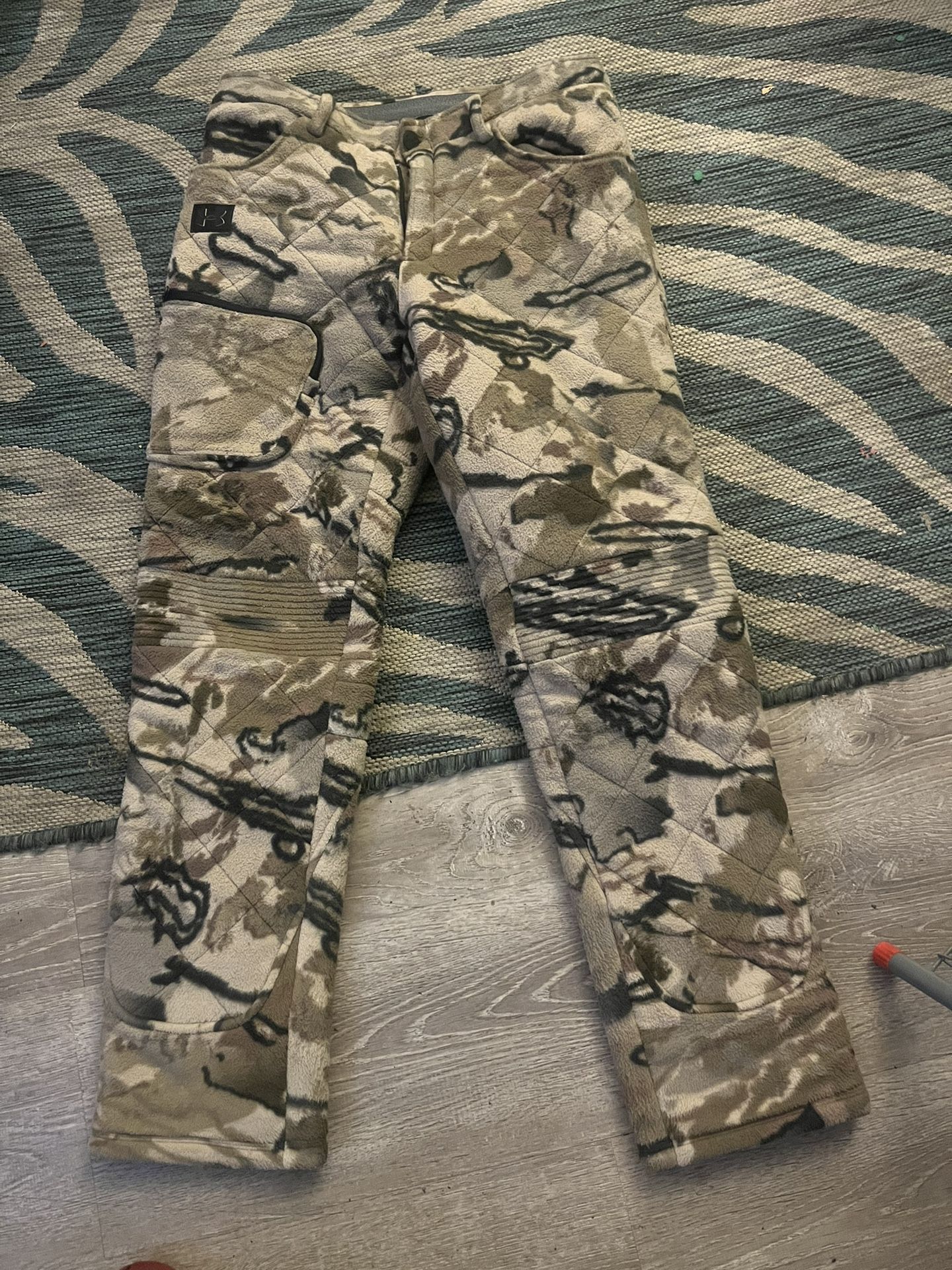 Women under Armour winter pants size 8