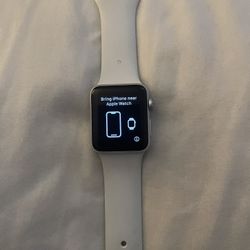 Apple Watch 3 38mm Silver  Local Pick Up Only/ No trades 