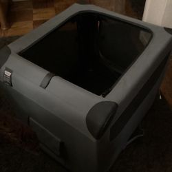 Like New.  Pet Carrier  See Picture for size