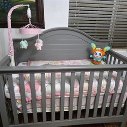 Baby Crib with mattress
