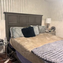 Cal king Bed - Mattress & Box Spring
