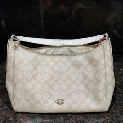 COACH  BAG - Celes East/West Hobo Signature Canvas and Leather