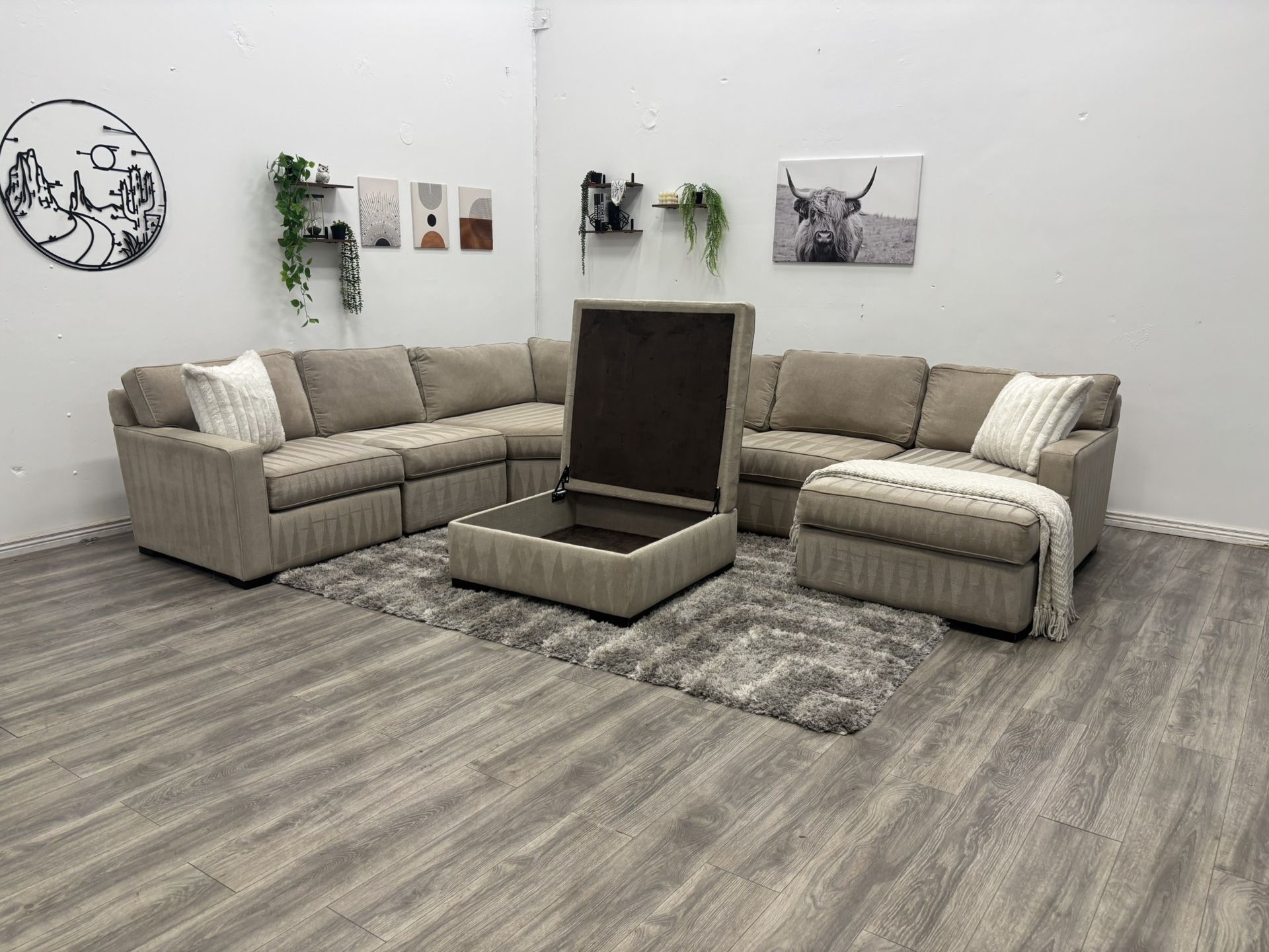 Sectional Couch - Free Delivery