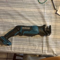 Makita 18v Reciprocating Saw