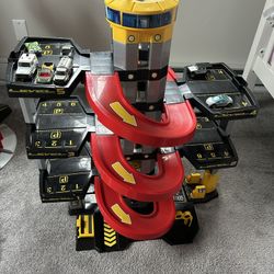 Toy Car Garage (Molto Brand)