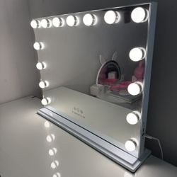 Make Up Vanity 