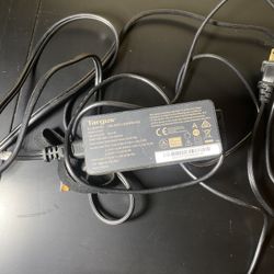 Targus AC Adapter/ Charger 