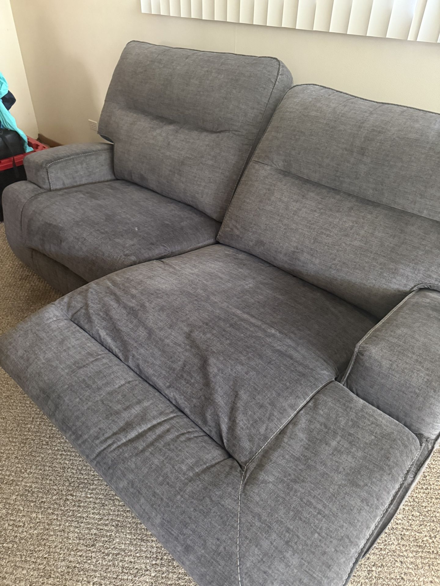 Recliner sofa