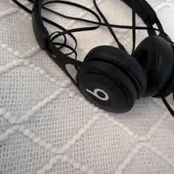 Beat Wired Headphone