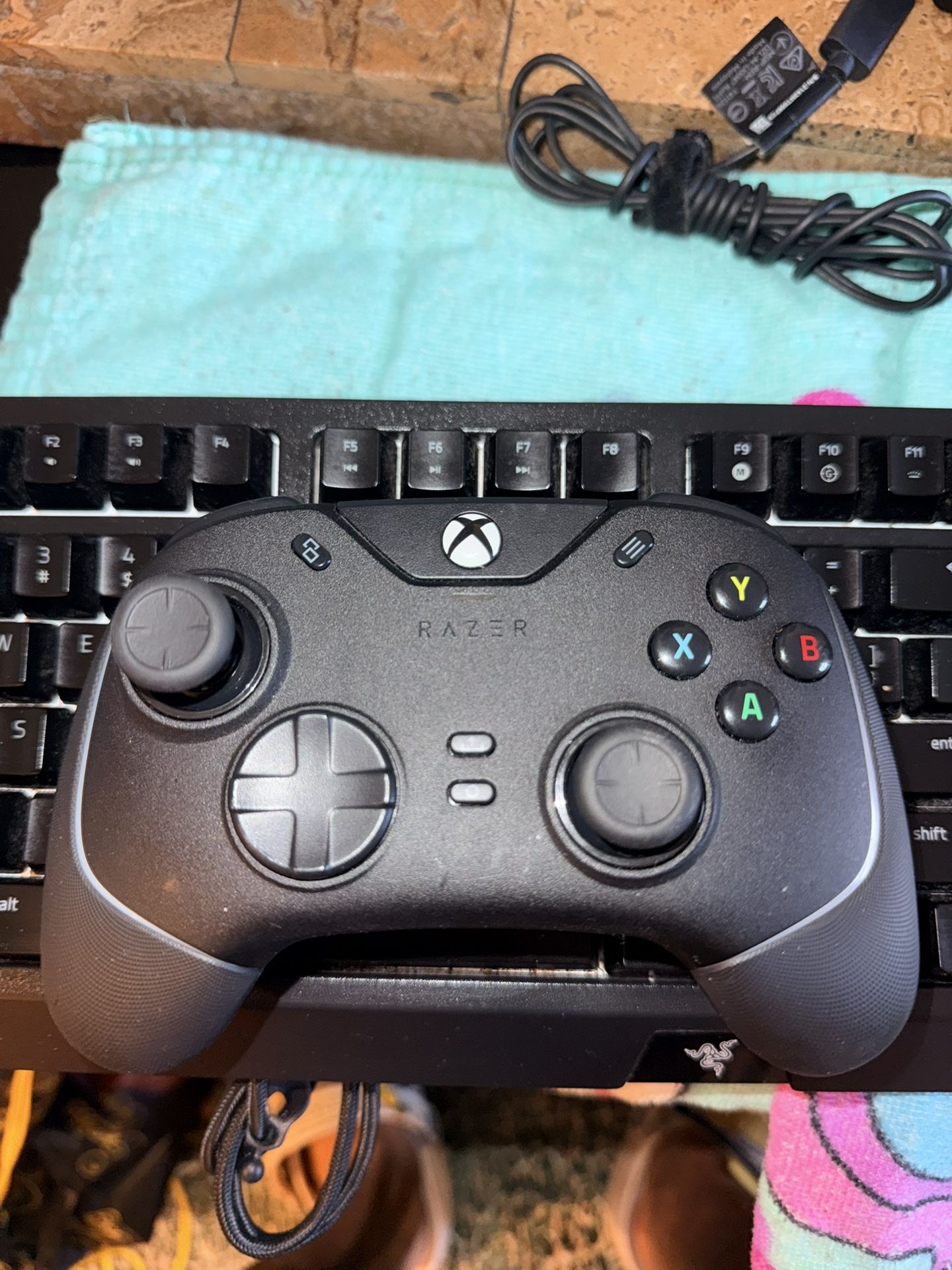 Razer Wolverine V2 Chroma Wired Controller