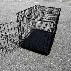 24x18x19in  Black Metal Single Door Dog Pet Animal Cage Containment Crate! Great for dogs 30lbs and under. 