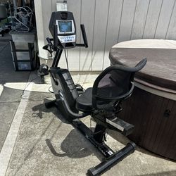 Exercise Bike Great Condition, Large Comfortable Seat