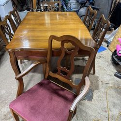 Complete Basset dining room set Antique.