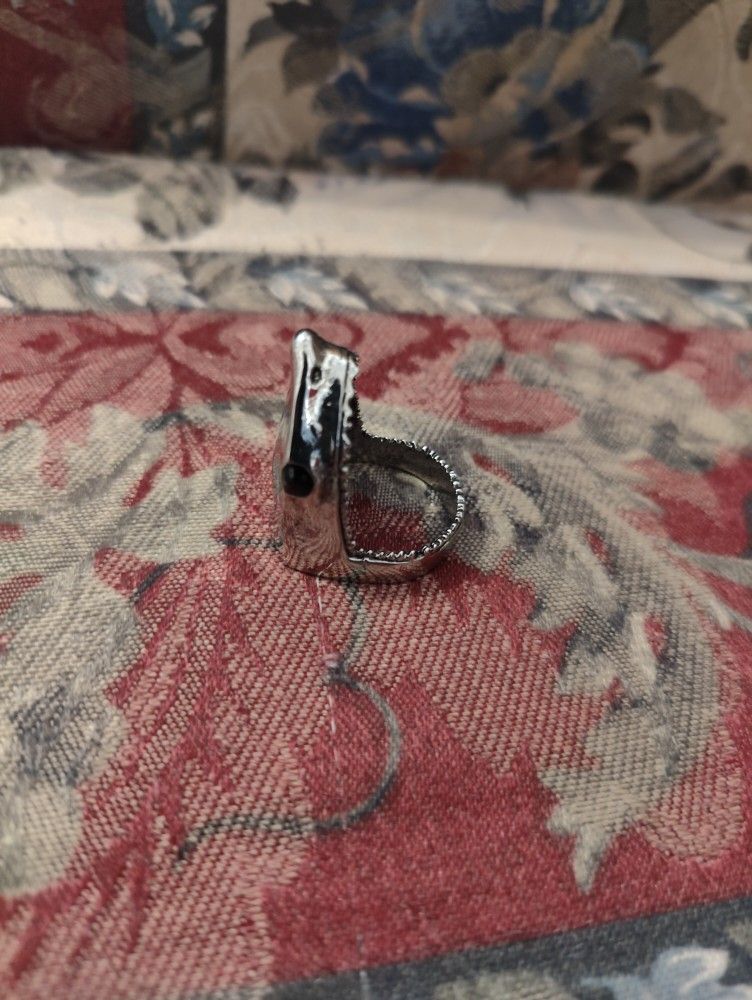 Shark Ring 